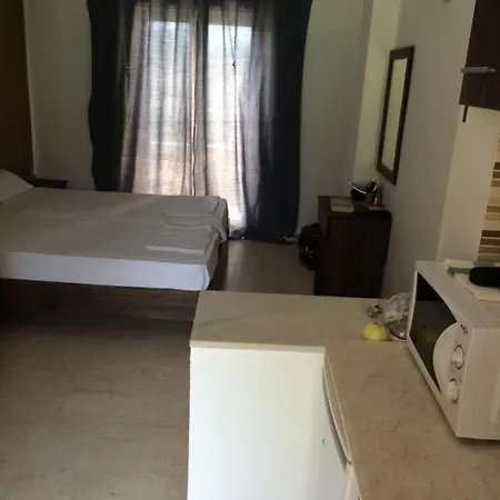 Aparthotel Avra Lefkimmi (Corfu)