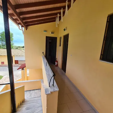 Avra Aparthotel *