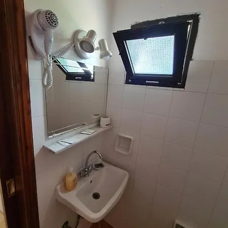 Avra * Lefkímmi